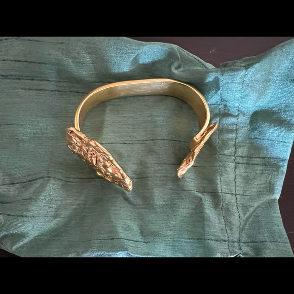 Abstract bracelet/cuff - Picture 2 of 7